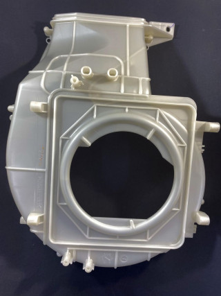 Корпус мотора отопителя салона нижняя часть Isuzu N-F