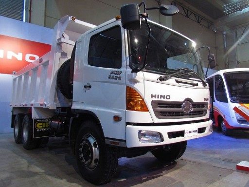 Toyota планирует продать российский завод по производству грузовиков Hino